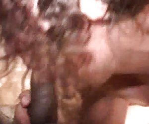 Cuckold gariadon 1 - ei tro cyntaf gyda bbc
