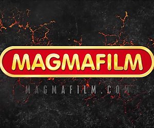 Magma ffilm naughty poeth almaeneg brunette gangbanged